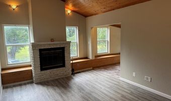 304 Grace, Aurora, NE 68818