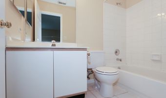 1379 Grandview Ct, Algonquin, IL 60102