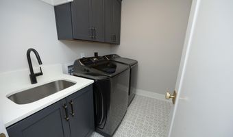 7736 Roberts Rd, Apex, NC 27523