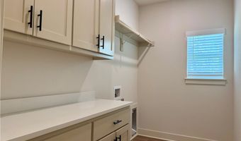4 Shetland Cir, Bella Vista, AR 72715