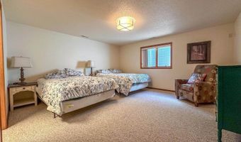 1959 Mesquite Loop, Bismarck, ND 58503