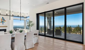 3855 Royal Manor Pl, Santa Rosa, CA 95404