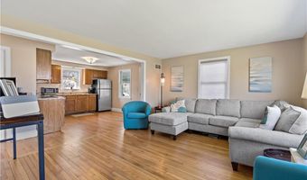 5 St Theresa Ave, Bristol, RI 02809