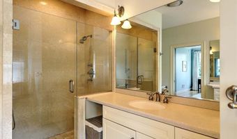 10 Owl Tree Ln, East Greenwich, RI 02818