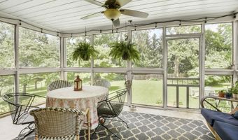 7205 RADNOR Rd, Bethesda, MD 20817