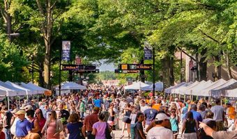 1298 Candlebrook Ct, Boiling Springs, SC 29316