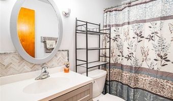 2716 Russell Rd, Ashtabula, OH 44004