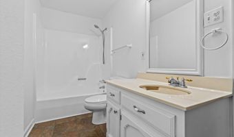 4624 Parkoaks Dr #6, Baton Rouge, LA 70816