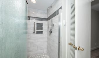 3115 Longmeadow Ln, Amberley, OH 45236
