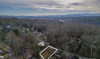 26 Hibriten Dr, Asheville, NC 28801