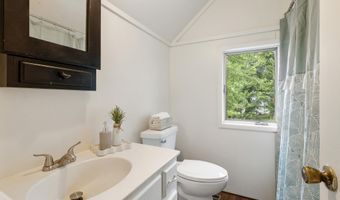 152 32nd St, Allegan, MI 49010