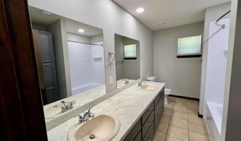 4 Chamblee Cir, Batesville, AR 72501