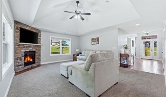 3335 Kellygreen Dr, Angola, IN 46703