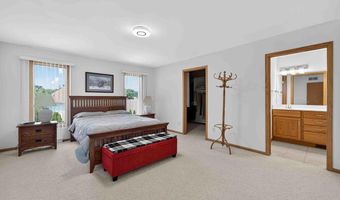 5574 Bantry Ln, Fitchburg, WI 53711