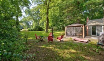 26 Tucker St, Glocester, RI 02814
