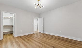 6101 BERKSHIRE Dr, Bethesda, MD 20814