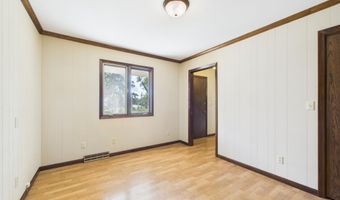 404 Hyden Dr, Alcester, SD 57001