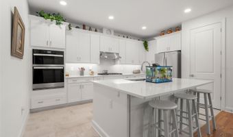 5828 WINDBREAK Ct, Apollo Beach, FL 33572