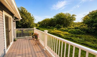 520 Corey Ln, Middletown, RI 02842