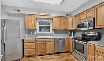 140 Raintree Rd, Advance, NC 27006