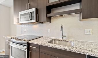 8300 WISCONSIN Ave 1B-1-936, Bethesda, MD 20814