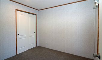 12 Victoria Ln, Berlin, NH 03570