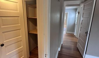 1207 8th St, Aurora, NE 68818