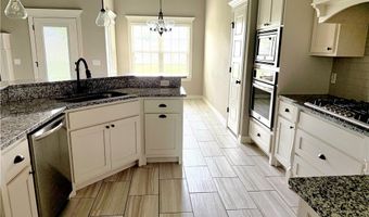3200 Satinwood Ave, Bentonville, AR 72713