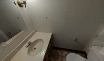620 W 3rd St, Bicknell, IN 47512
