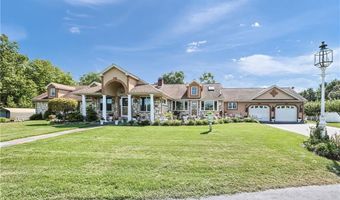 240 Smith St, Attleboro, MA 02703