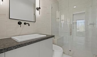 82 Glade Hollow Dr, Las Vegas, NV 89135