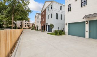 349 SE 4th St, Bentonville, AR 72712