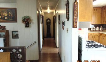 8711 7 Hills Dr, Alton, IL 62002