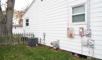 11 N Rose St, East Providence, RI 02914