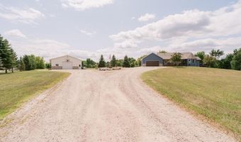 9199 50th St NW, Annandale, MN 55302