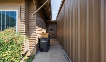 218 S Creek Ave, Bartlesville, OK 74003