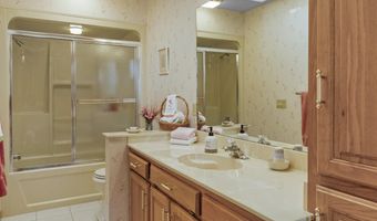 3988 N Farm Road 35, Ash Grove, MO 65604