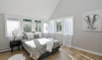 15 Elizabeth Rd, Canton, CT 06019
