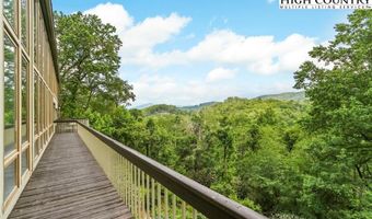 514 Raven Ridge Rd, Banner Elk, NC 28604