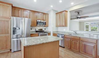 8482 HALLIE ROSE St, Alexandria, VA 22309