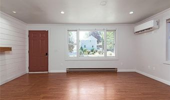 10 Ship St, Jamestown, RI 02835