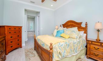 717 MANNS HARBOR Dr, Apollo Beach, FL 33572