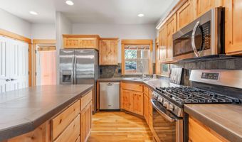 1562 NW Lepage Pl, Bend, OR 97703