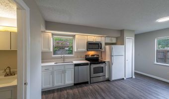 890 HIBISCUS St, Atlantic Beach, FL 32233