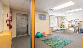 1326 Plainfield St, Cranston, RI 02920