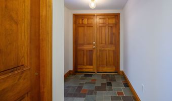 975 Wolf Hill Rd, Cheshire, CT 06410