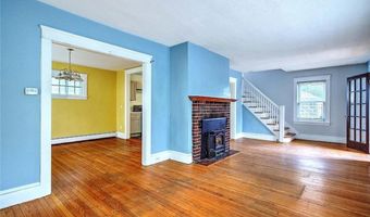 4 Talbot Mnr, Cranston, RI 02905