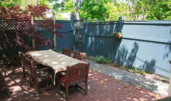63 S Lake Ave, Albany, NY 12203