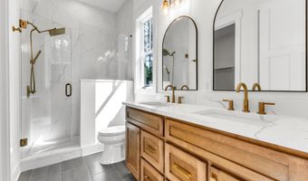 67 Cove Cir, Alexander City, AL 35010