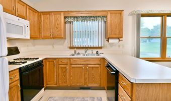 5180 Winthrop Dr, Austintown, OH 44515
